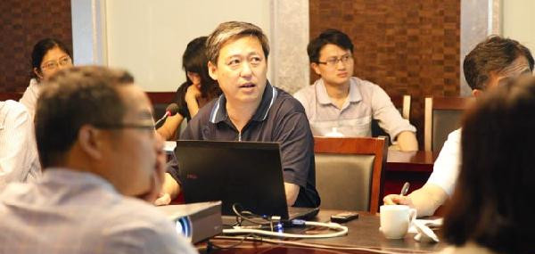 动漫屋
召开学科发展推进会